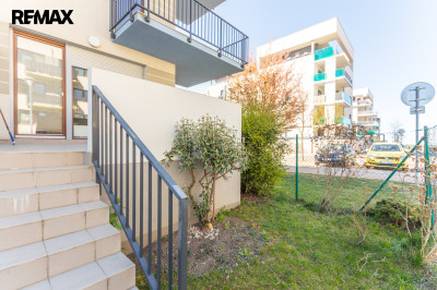 Pronájem bytu 2+kk, 55 m2, Praha