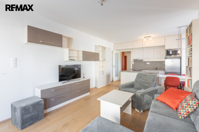 Pronájem bytu 2+kk, 55 m2, Praha