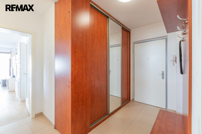 Pronájem bytu 2+kk, 55 m2, Praha