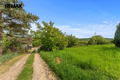 Prodej pozemku pro bydlení, 950 m2, Mořina