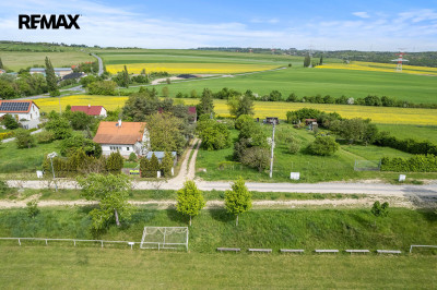 Prodej pozemku pro bydlení, 950 m2, Mořina