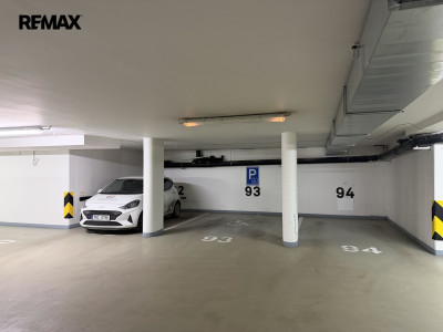 Pronájem garážového stání, 17,5 m2, Praha