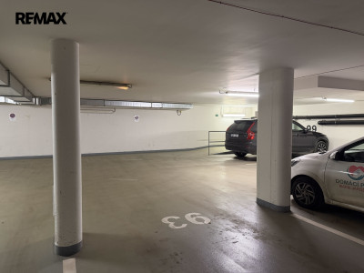 Pronájem garážového stání, 17,5 m2, Praha