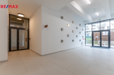 Pronájem prostoru kanceláří, 141 m2, Praha