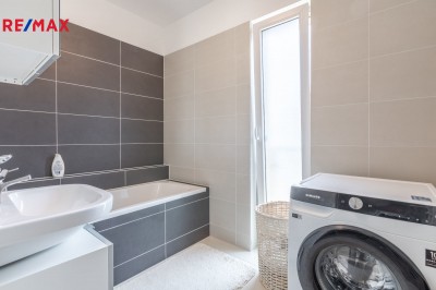 Prodej bytu 3+kk, 91 m2, Klíčany