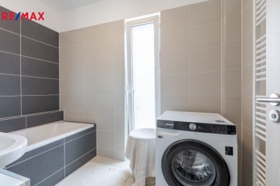 Prodej bytu 3+kk, 91 m2, Klíčany