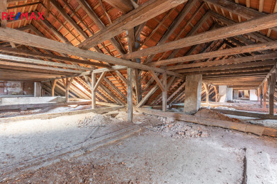 Prodej historického objektu, 2200 m2, Tábor