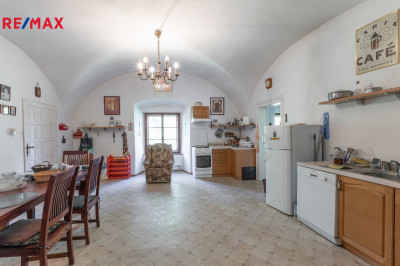 Prodej historického objektu, 2200 m2, Tábor