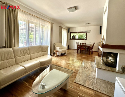 Pronájem rodinného domu, 220 m2, Hrusice