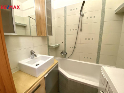 Pronájem bytu 2+kk, 52 m2, Praha