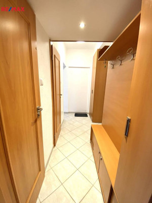 Pronájem bytu 2+kk, 52 m2, Praha