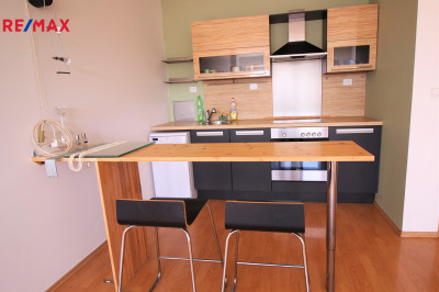 Pronájem bytu 2+kk, 50 m2, Praha
