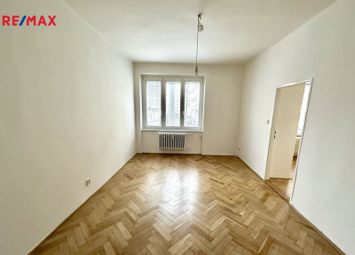 Pronájem bytu 1+1, 51 m2, Praha