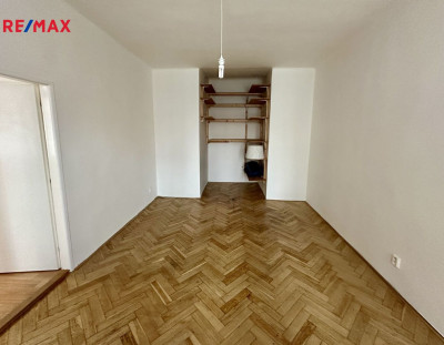 Pronájem bytu 1+1, 51 m2, Praha