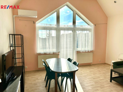 Prodej bytu 4+kk, 109 m2, Dolní Břežany