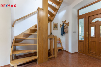 Prodej rodinného domu, 200 m2, Bezděkov