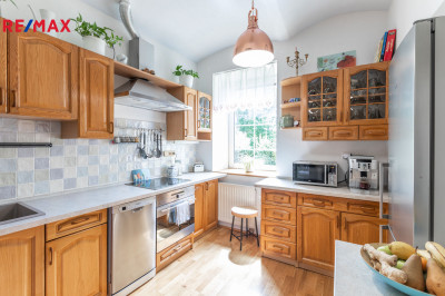 Prodej rodinného domu, 200 m2, Bezděkov
