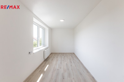 Prodej bytu 3+kk, 77 m2, Lety