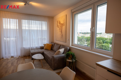 Pronájem bytu 2+kk, 62 m2, Praha