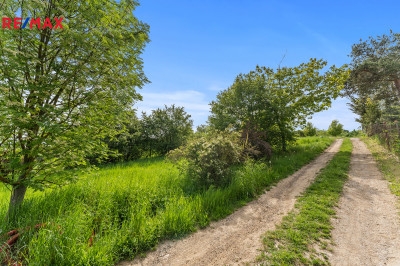 Prodej pozemku pro bydlení, 950 m2, Mořina