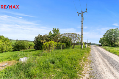 Prodej pozemku pro bydlení, 950 m2, Mořina