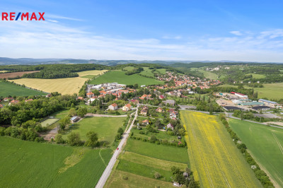 Prodej pozemku pro bydlení, 950 m2, Mořina