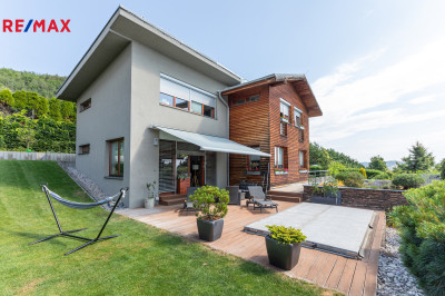 Prodej rodinného domu, 301 m2, Beroun