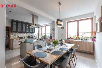 Prodej vily, 301 m2, Beroun