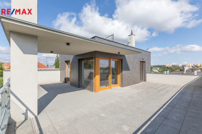 Pronájem vily, 339 m2, Praha