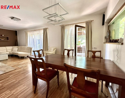 Prodej rodinného domu, 220 m2, Hrusice