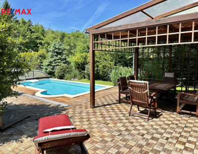 Prodej rodinného domu, 220 m2, Hrusice