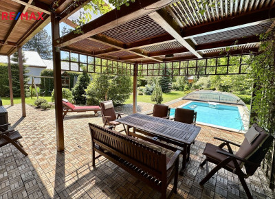 Prodej rodinného domu, 220 m2, Hrusice