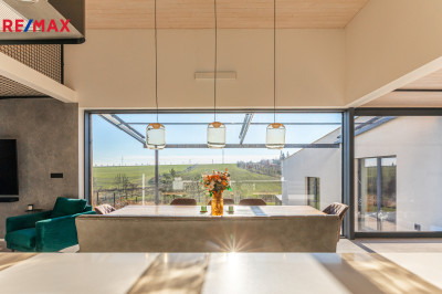 Prodej rodinného domu, 276 m2, Praha