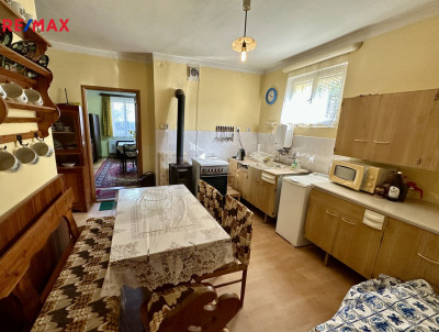 Prodej rodinného domu, 221 m2, Bobnice