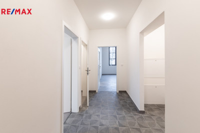 Prodej bytu 4+kk, 99,18 m2, Svémyslice