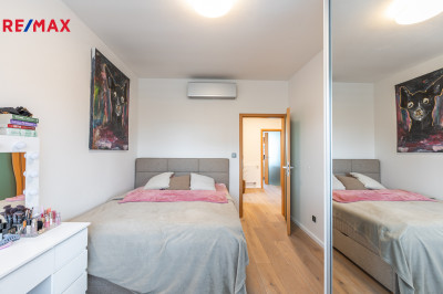 Prodej rodinného domu, 230 m2, Praha