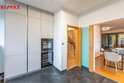 Prodej rodinného domu, 230 m2, Praha