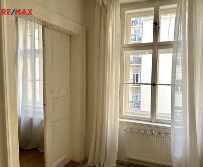 Prodej bytu 3+1, 83,9 m2, Praha