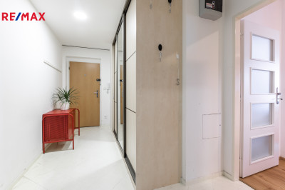 Prodej bytu 2+kk, 67 m2, Praha