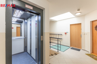 Prodej bytu 2+kk, 67 m2, Praha