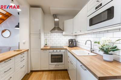 Prodej bytu 2+kk, 67 m2, Praha