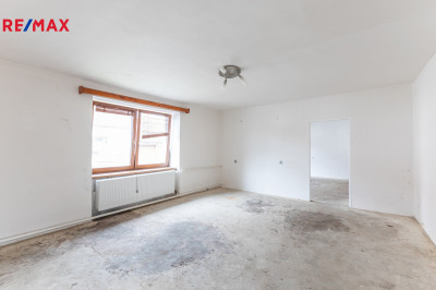 Prodej rodinného domu, 287 m2, Hostomice