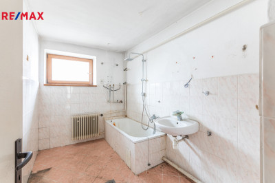 Prodej rodinného domu, 287 m2, Hostomice