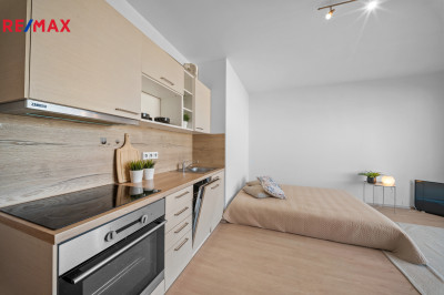 Prodej bytu 1+kk, 32 m2, Hostivice