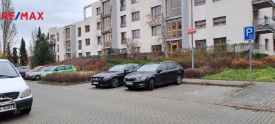 Prodej garážového stání, 11 m2, Praha