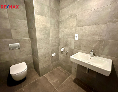 Pronájem bytu 1+kk, 38,3 m2, Praha