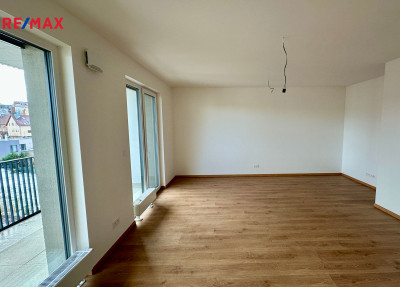 Pronájem bytu 1+kk, 38,3 m2, Praha