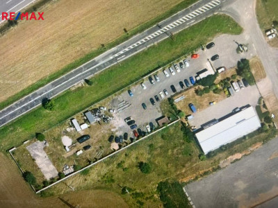 Prodej obchodního prostoru, 226 m2, Chlustina