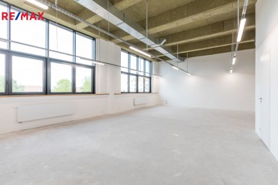 Pronájem prostoru kanceláří, 141 m2, Praha