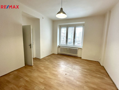 Pronájem bytu 1+1, 51 m2, Praha